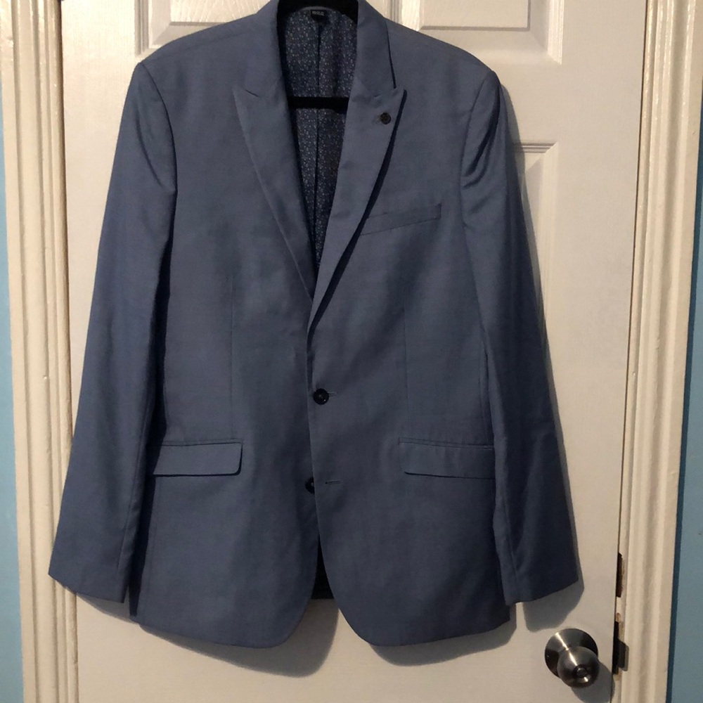 Blue Sport Coat with Notched Lapels and Slim Fit